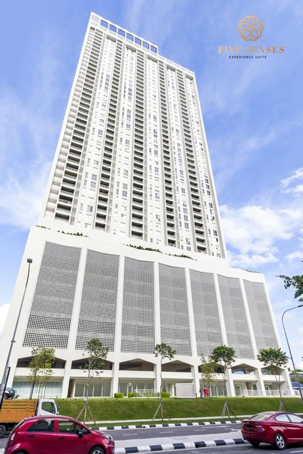 Una Residences, Sunway Velocity By Five Senses 쿠알라룸푸르 외부 사진